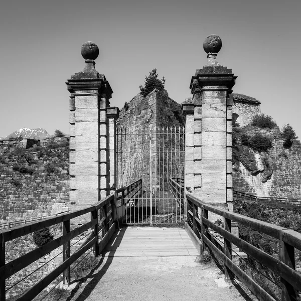 Fenestrelle abandonado forte — Fotografia de Stock