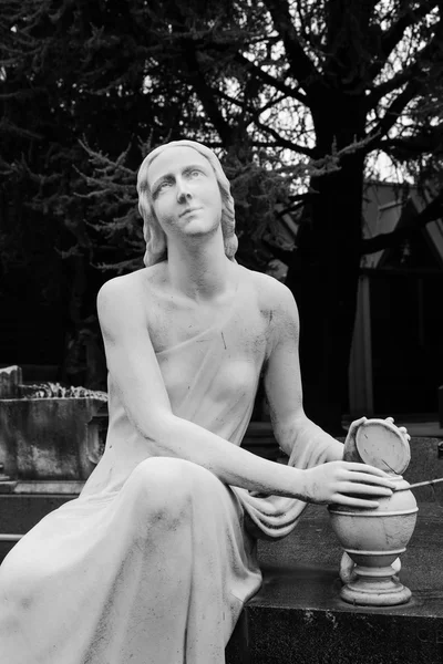 Old Cemetery statue — Stock Photo, Image