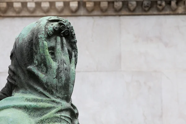 Estátua do velho cemitério — Fotografia de Stock