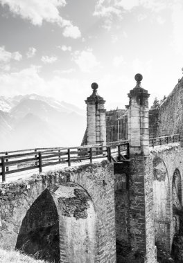 terk edilmiş fenestrelle fort