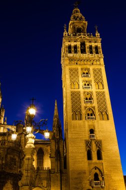 Giralda Seville - İspanya