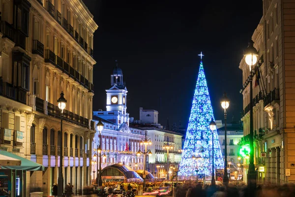 Madrid Spain January 2020 Натовпи Людей Збираються Площі Пуерта Дель — стокове фото