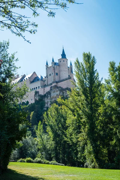 Vista Bajo Ángulo Del Alcázar Castillo Palacio Piedra Situado Antigua —  Fotos de Stock