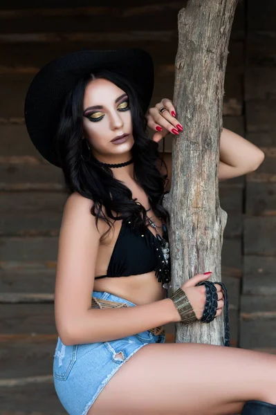 Schöne Sexy Brünette Mädchen Cowboy Stil Des Wilden Westens Freien — Stockfoto