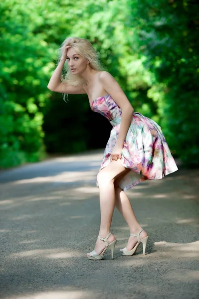 Beautiful Sexy Blonde Girl Posing Sunny Summer Day Roadside — Zdjęcie stockowe