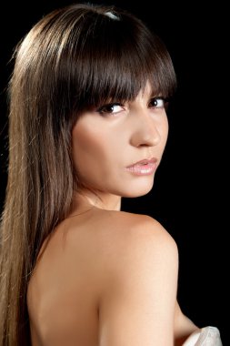 Baştan çıkarıcı seksi esmer kadın