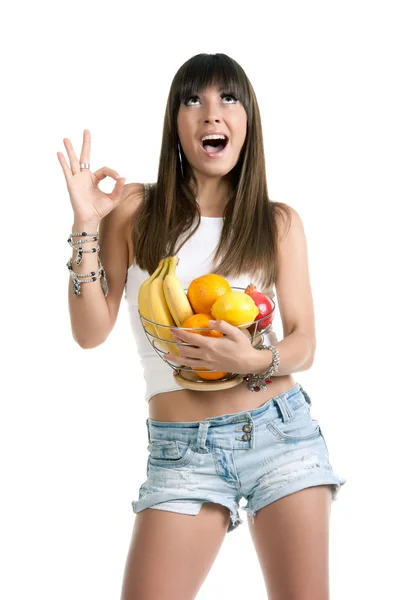 Ragazza sexy con frutta gesticolando ok — Foto Stock