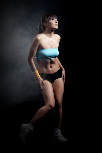 Fitness donna in abbigliamento sportivo — Foto Stock