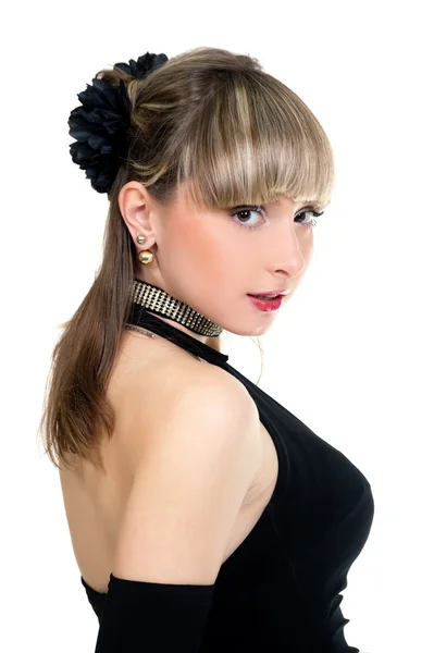 Gyönyörű szőke lány fekete ruhában — Stock Fotó