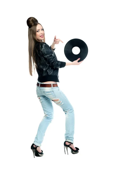 Hermosa chica sosteniendo disco de vinilo — Foto de Stock