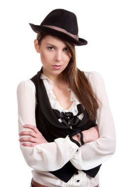 esmer şapkasıyla poz