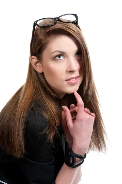 포즈를 취하는 여자 갈색 머리 — 스톡 사진