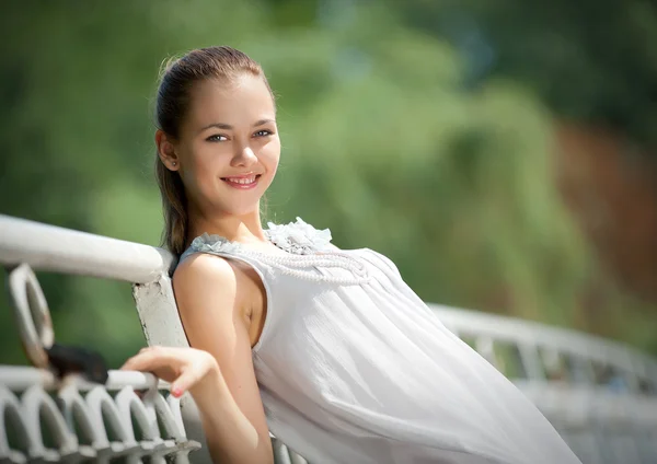 Cute girl posing — Stock Photo, Image