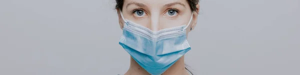 Aggódó Nővér Orvos Vagy Tudós Portré Mögött Arcmaszk Védő Facemask — Stock Fotó