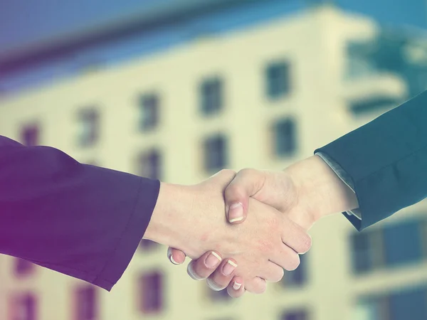 Architectural Handshaking in front of building — Stock Photo, Image