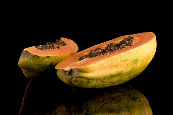 Fresh and tasty papaya — Stock Photo, Image