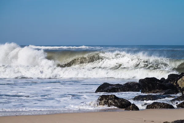 Ondas atlânticas em Portugal — Fotografia de Stock