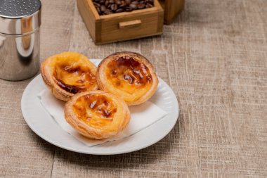 Portekizli kremalı tart