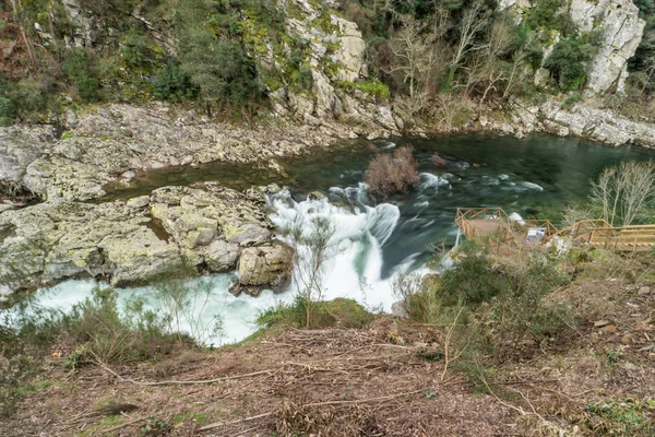 Rio Paiva em Portugal — Fotografia de Stock