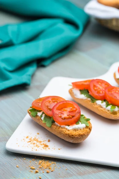 Bruschetta mit Quark — Stockfoto