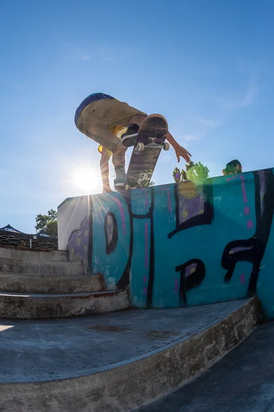 Francisco Lopez under Dc Skate utmaningen — Stockfoto