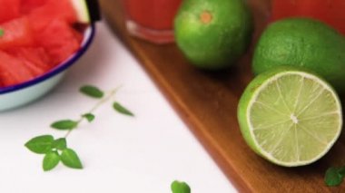 taze karpuz dilimleri