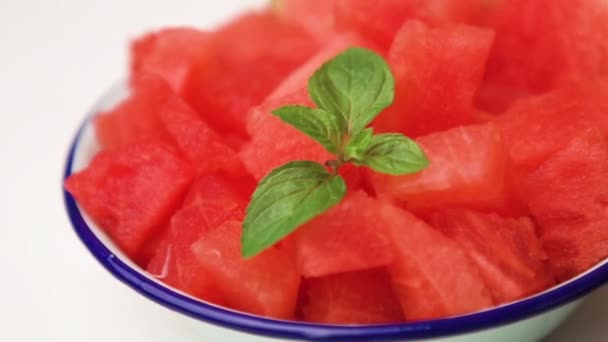 Frische Wassermelonenscheiben — Stockvideo