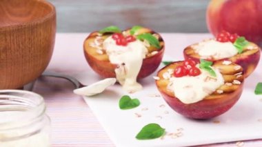 ızgara şeftali tatlısı