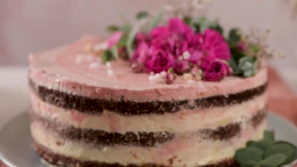 Strawberry Cake Strawberry Sponge Cake Fresh Strawberries Sour Cream Pink — Stock Video