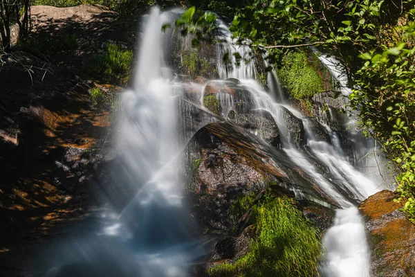 Schöner Wasserfall Frivela Portugal Lange Belichtungszeit — Stockfoto