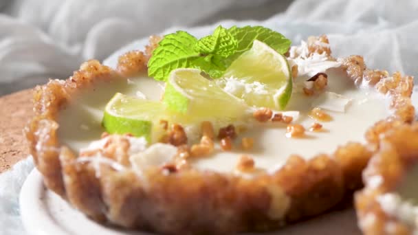 Lime Vegan Tarts Grated Coconut Crunchy Peanuts Citrus Cake Date — Stock Video