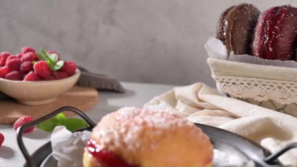 Bolas Berlim Bolas Berlín Masa Frita Portuguesa Con Azúcar Llena — Vídeos de Stock