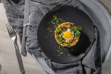 Tavuk sütyeni, geleneksel Portekiz yemeği..