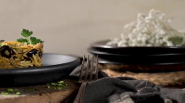 Tavuk sütyeni, geleneksel Portekiz yemeği..