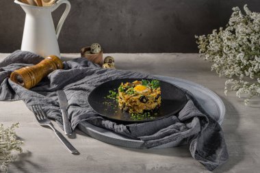 Tavuk sütyeni, geleneksel Portekiz yemeği..