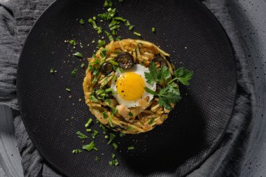 Tavuk sütyeni, geleneksel Portekiz yemeği..