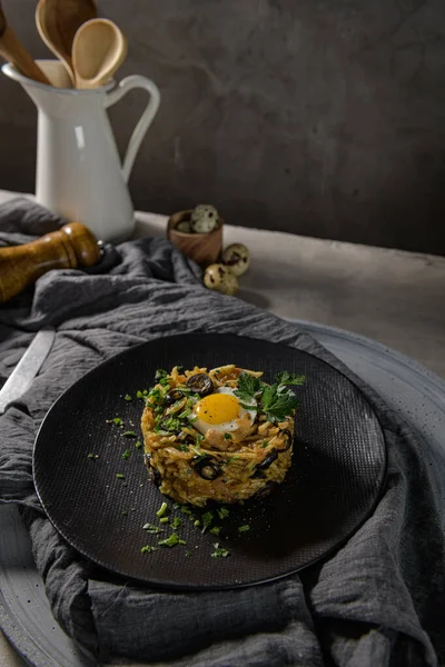 Tavuk sütyeni, geleneksel Portekiz yemeği..