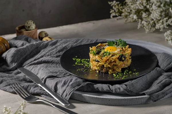 Tavuk sütyeni, geleneksel Portekiz yemeği..