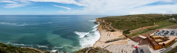 Playa de Ribeira d 'Ilhas en Ericeira, Portugal —  Fotos de Stock