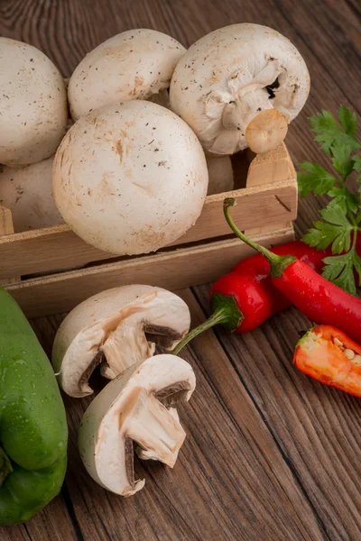 Vegetables on wooden box — Stock Photo, Image