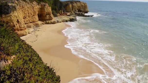 Пляж Maria Luisa в Албуфейре, Португалия — стоковое видео