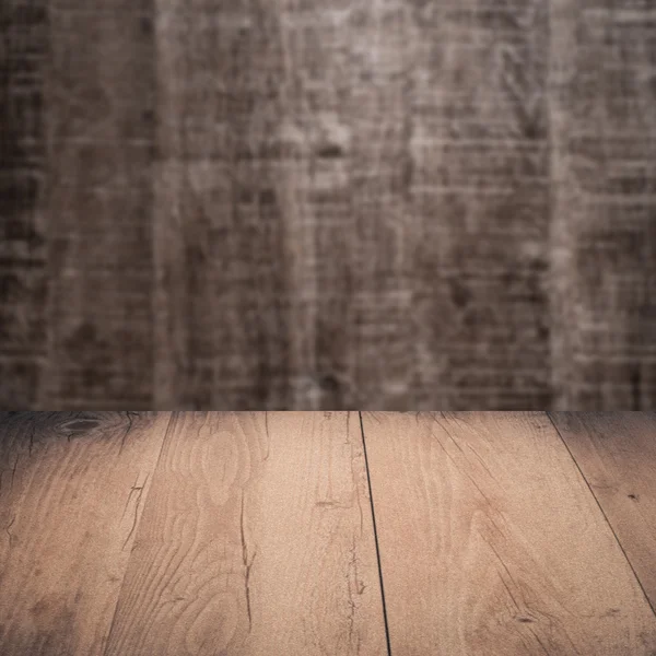 Stůl s dřevěnou zeď — Stock fotografie