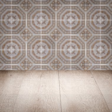 Masa üstü ahşap ve vintage Seramik Karo desen duvar bulanıklık