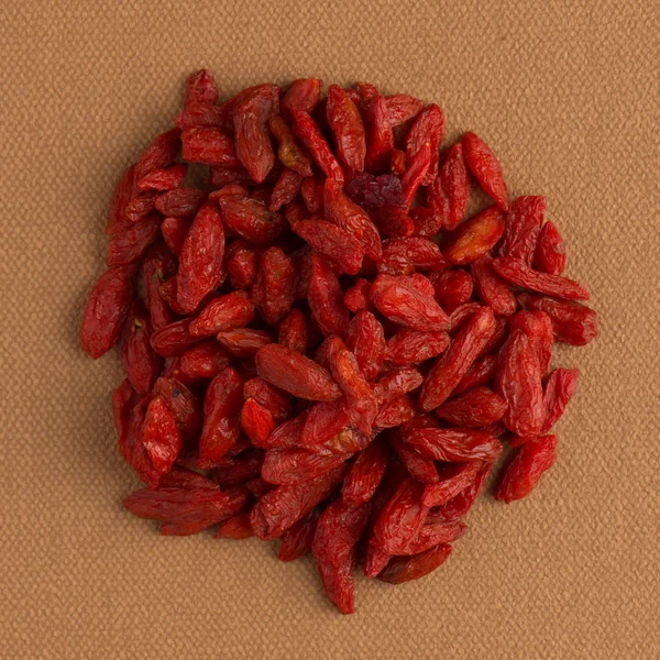 Círculo de bagas de goji vermelhas secas — Fotografia de Stock