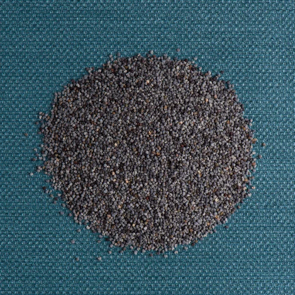 Circle of poppy seeds — Stock Photo, Image