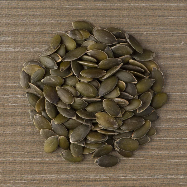 Circle of pumpkin seeds — Stock Photo, Image
