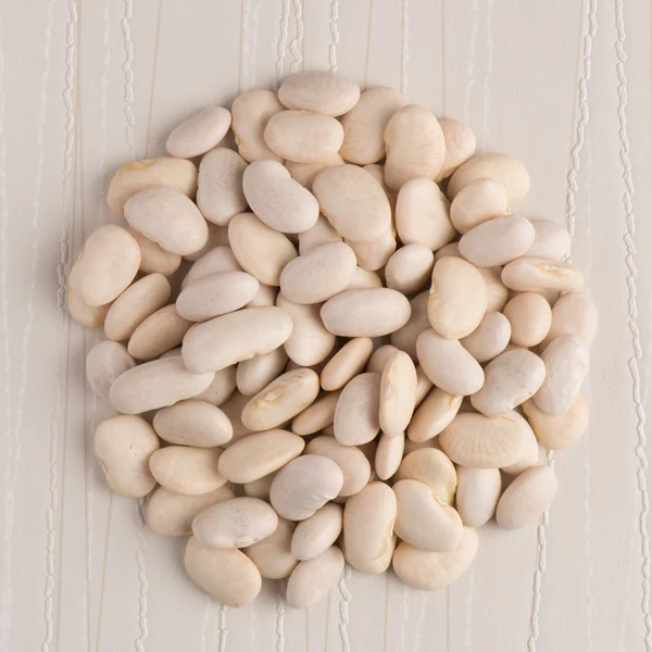 Circle of white beans — Stock Photo, Image