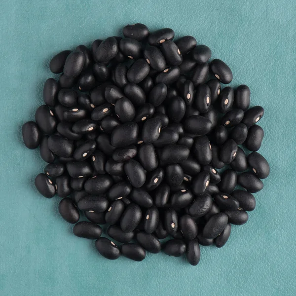 Circle of black beans — Stock Photo, Image