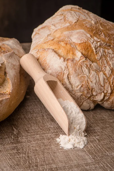 Rustik ekmek ve buğday — Stok fotoğraf
