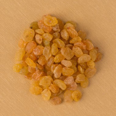 Altın kuru üzüm çemberi